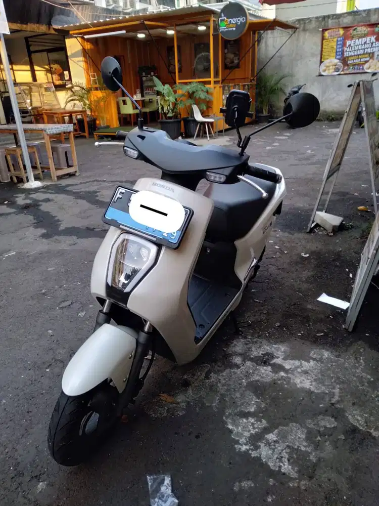 Honda EM1 listrik