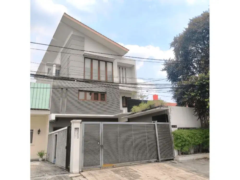 Y371 Rumah Mewah 210 m2 Strategis Balai Pustaka Rawamangun Jakarta Timur