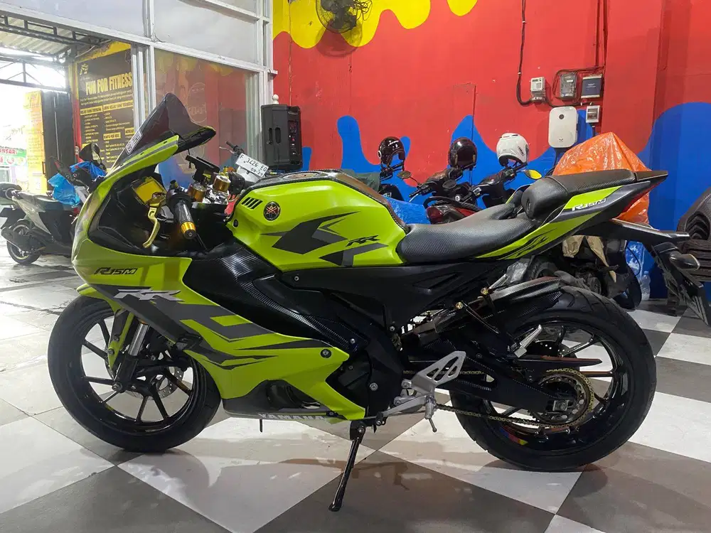 Yamaha R15 V4 Tahun 2023 DP 1 Juta