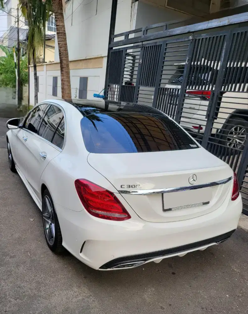 MURAH CASH. Mercedes Benz C300 AMG 2019 c250 f30 2018