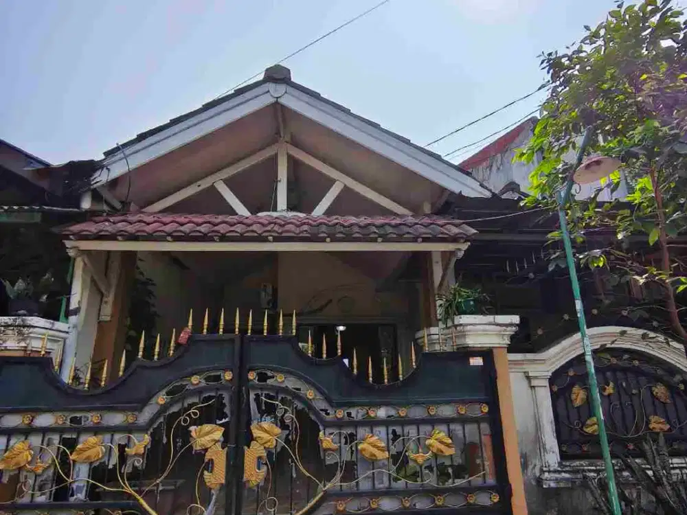 Jual Cepat rumah 2 lantai tinggal huni