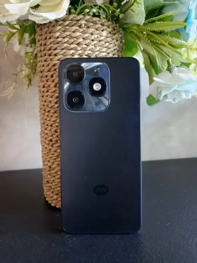 Itel A90 RAM 4GB / ROM 128GB