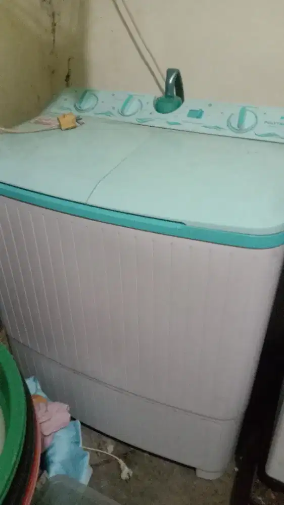 Mesin cuci bekas