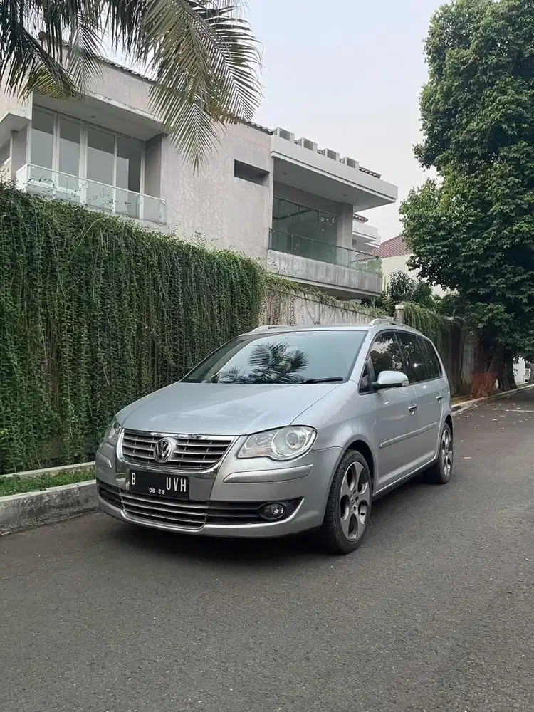 VW Touran 1.4 Tsi Turbo CBU Rare 3 Baris Golf Polo Sienta Freed Jazz