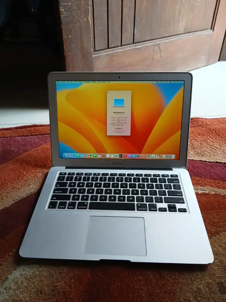 Macbook Air 13-inch. Early 2014  4\128gb