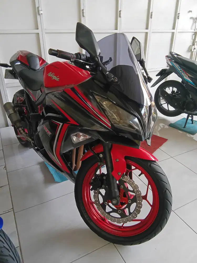 Kawasaki Ninja 250 FI SE Tahun 2015