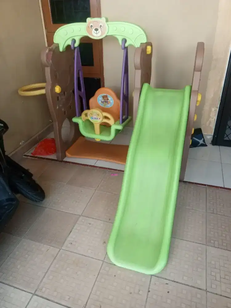 Preloved perosotan dan ayunan toyskingdom