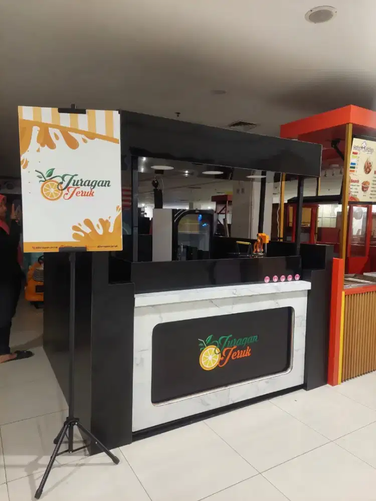 Booth usaha minuman siap pakai