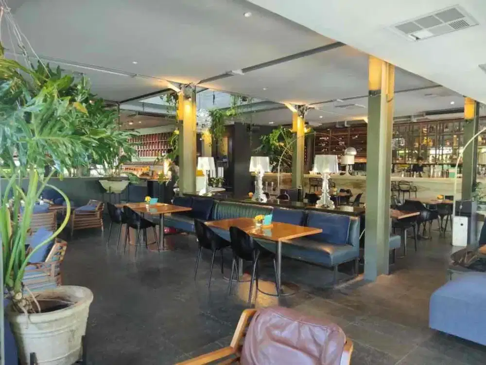 DISEWAKAN! COMMERCIAL SPACE LOKASI STRATEGIS DI KEMANG RAYA JAKSEL