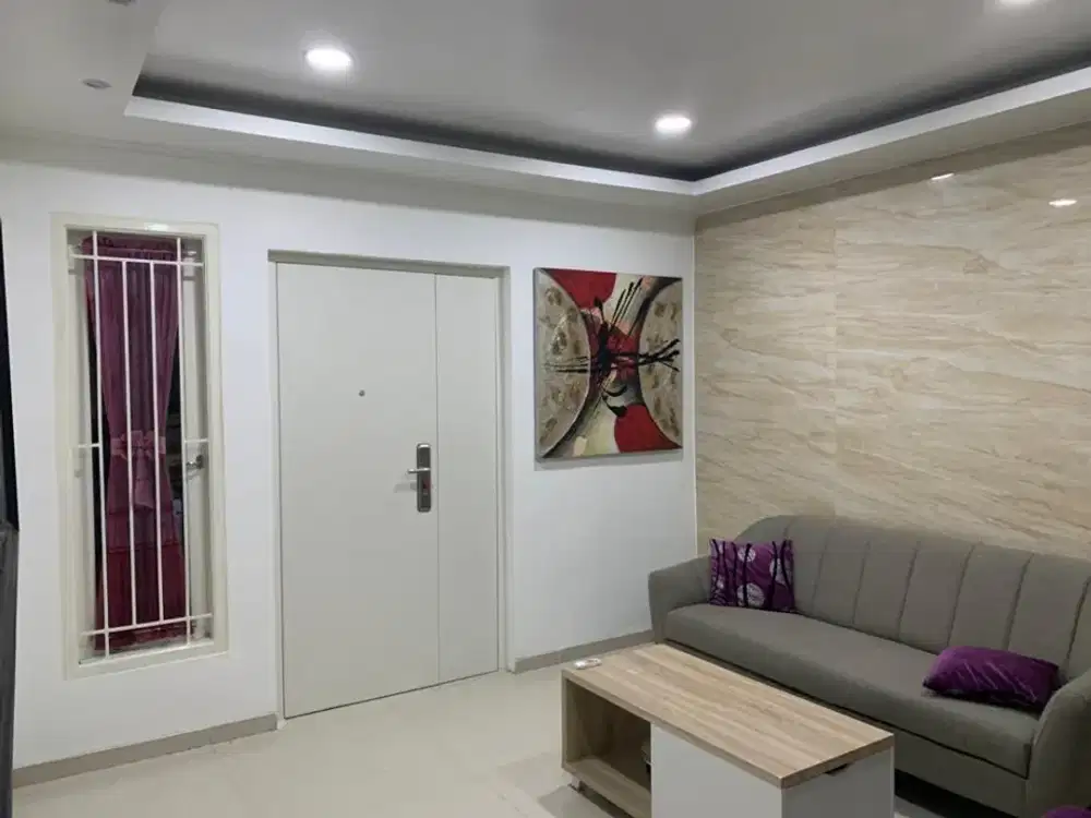 Dijual Rumah di Kelapa Gading, Komplek Walikota, Lt.8x16m2, Semi Furnished, Hadap Utara, Harga : 3.4M Nego