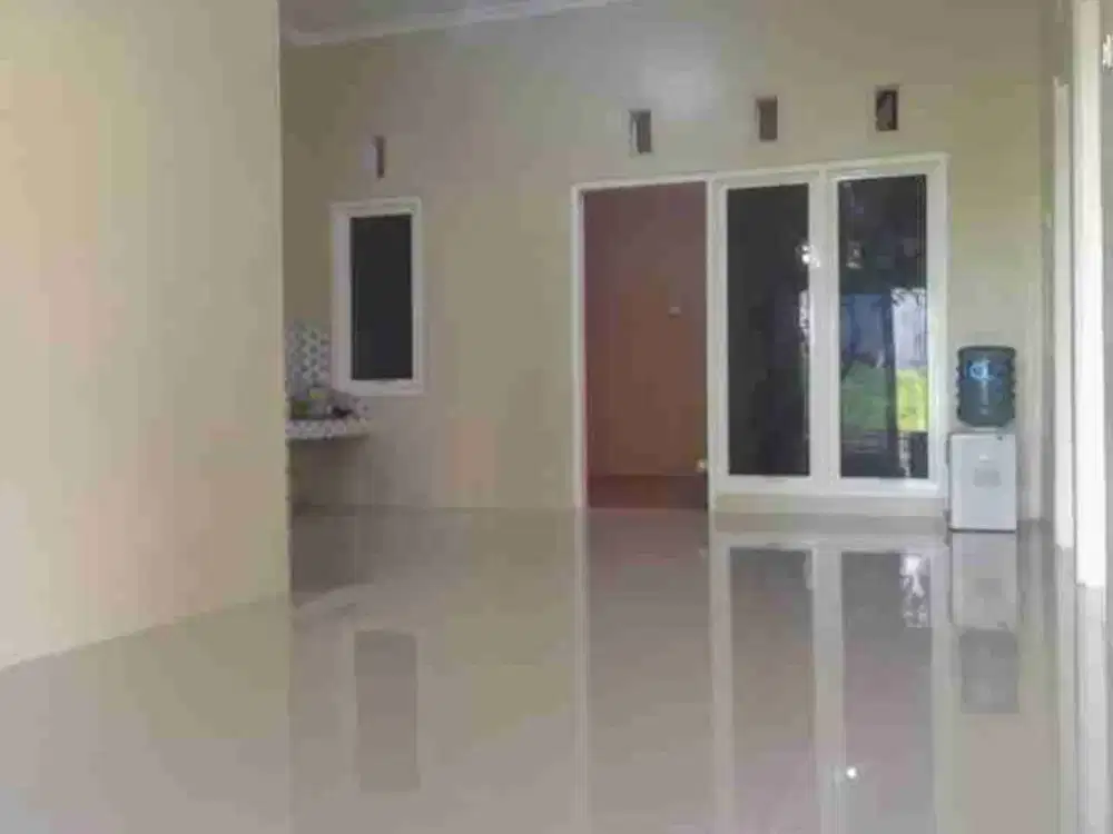 RUMAH BAGUS 2 LANTAI MODERN ADA BALKON DAN TERAS BEBAS BANJIR DI PUDAK PAYUNG