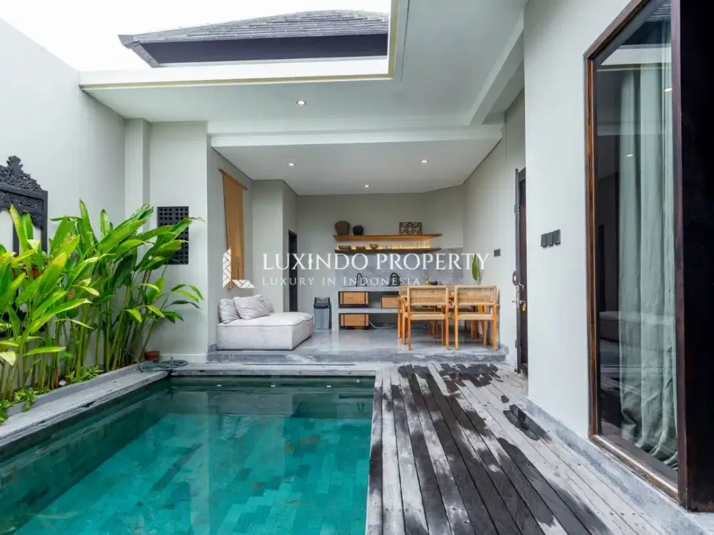 DISEWAKAN JANGKA PANJANG VILLA DENGAN 2 KAMAR TIDUR DI SEMINYAK