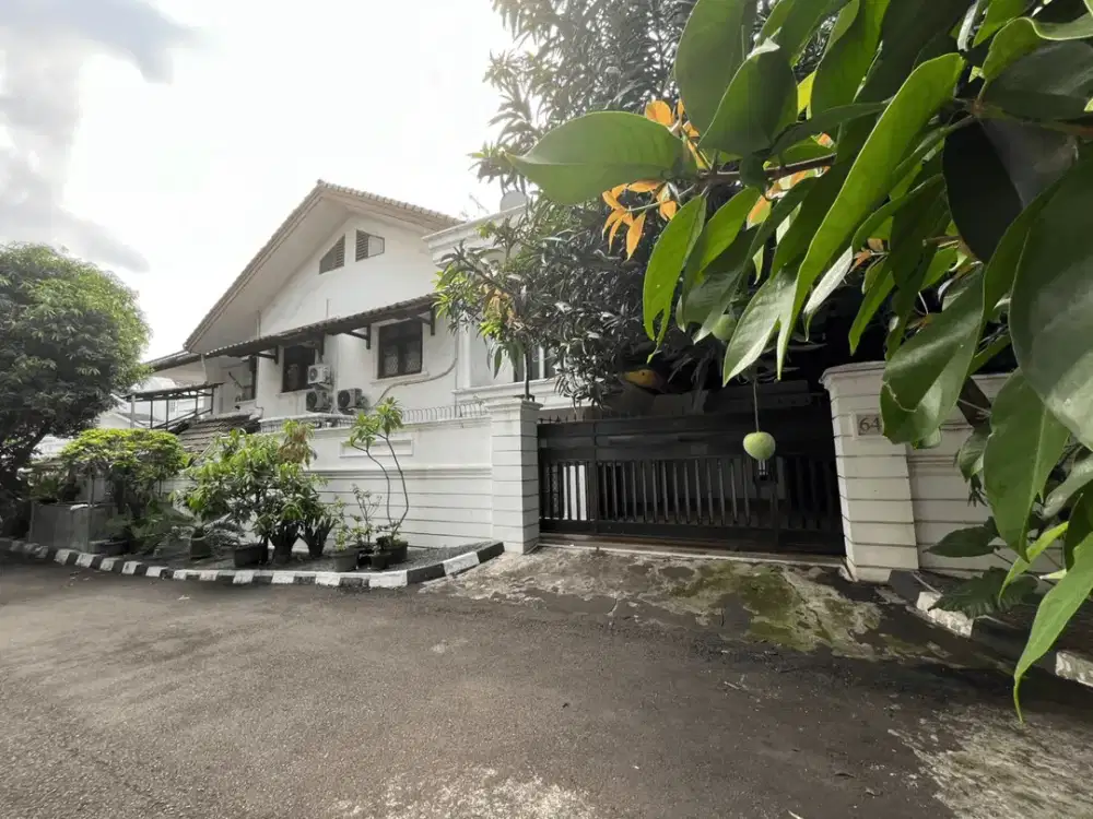 Y371C Rumah Hoek Murah 328 m2 Pulomas Utara Jakarta Timur