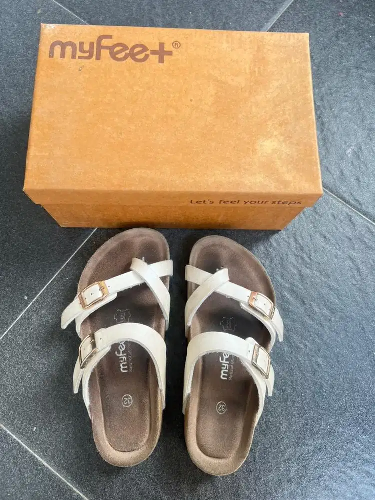Di jual sandal myfeet anak 32