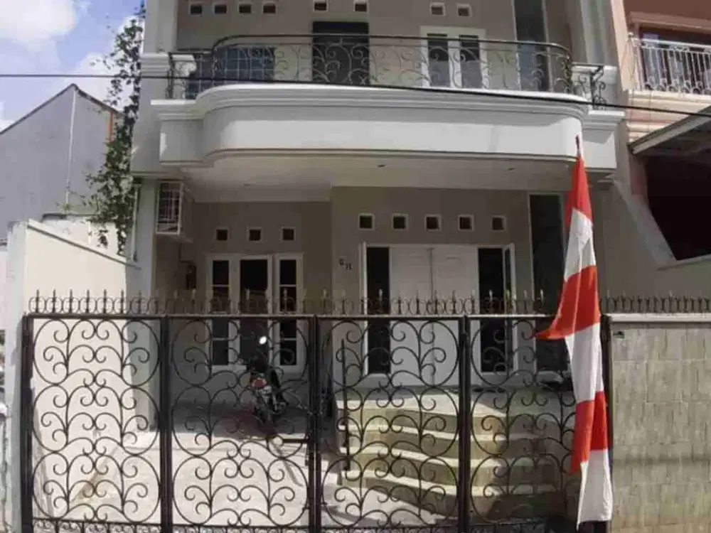 Rumah Siap Huni di Gading Cipta Residence, Kelapa Gading