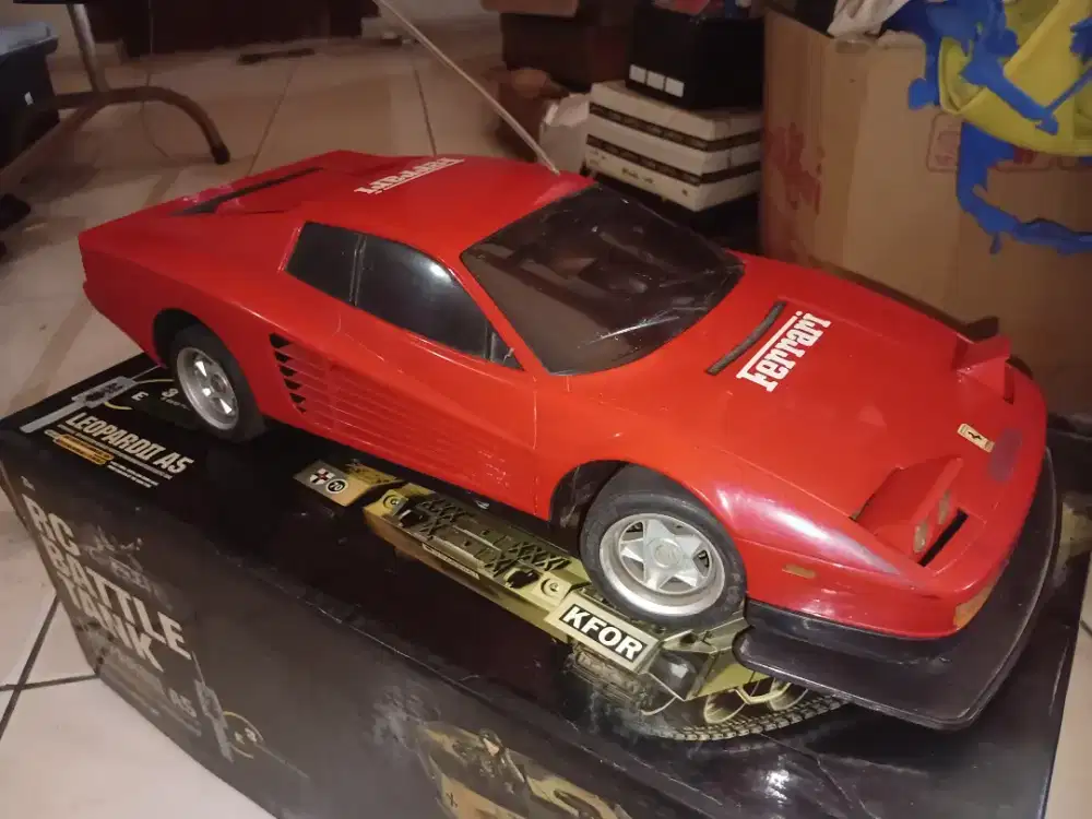 RC Nikko Ferrari testarossa