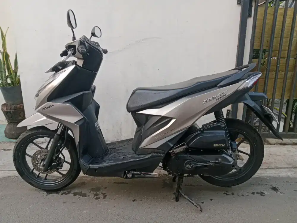 Honda beat deluxe tahun 2021 tinggal pakai