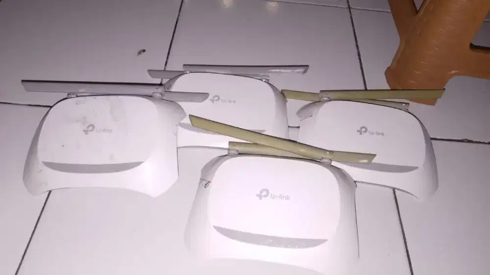 Router TP-Link TL-WR820N