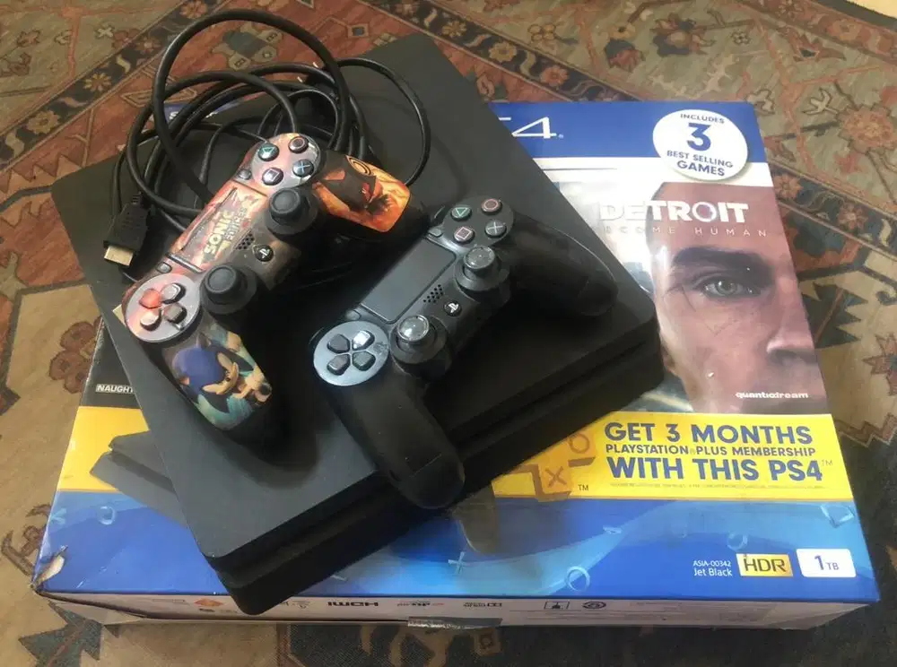 Playstation 4 Slim