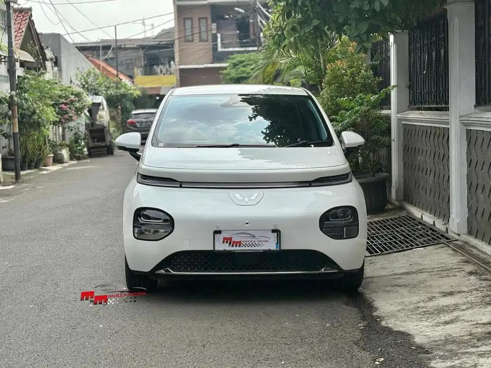 WULING CLOUD EV PRO RANGE 460 KM AT 2024 Putih
