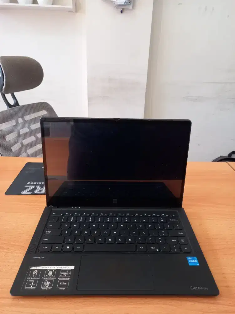 Laptop bekas kantor