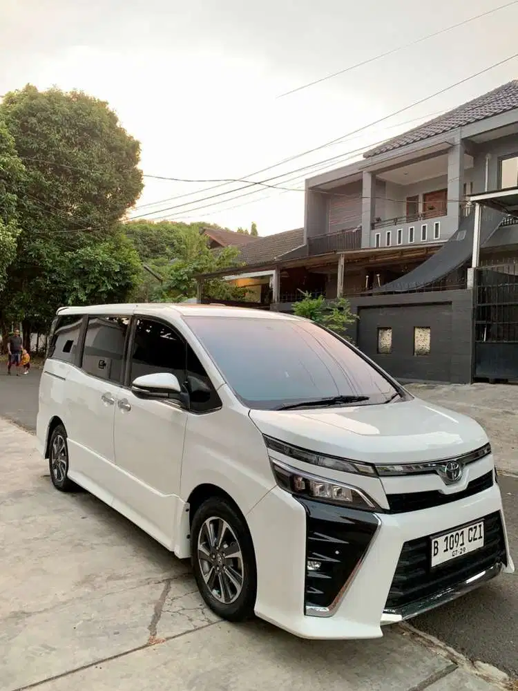 Toyota Voxy 2019 Bensin