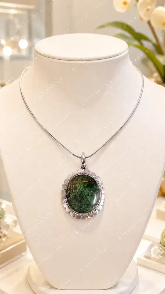Liontin Blackjade Urat Kembang Jati + Kalung Titanium