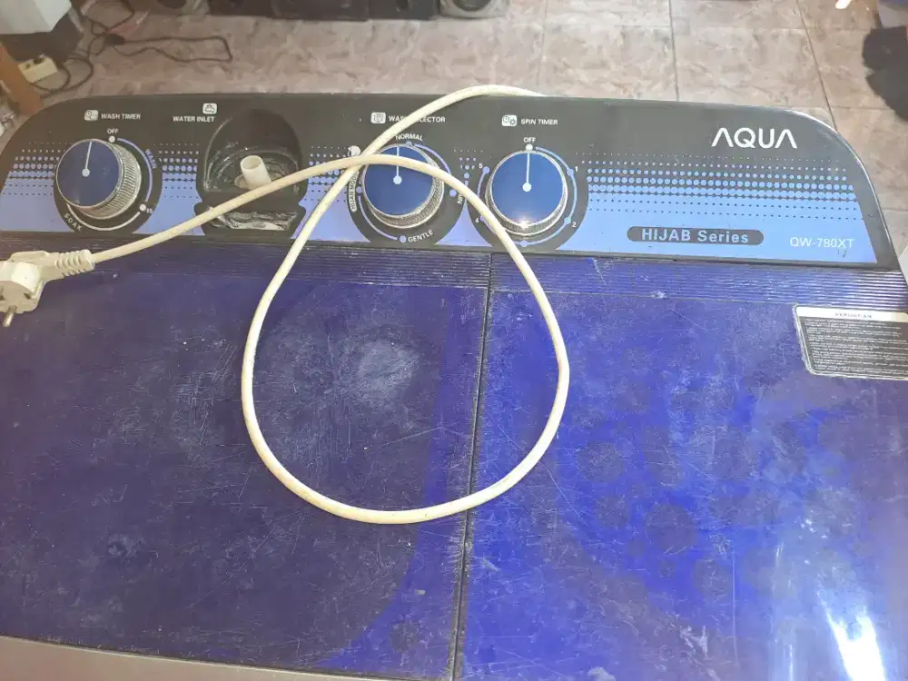Mesin cuci 2tabung merk aqua