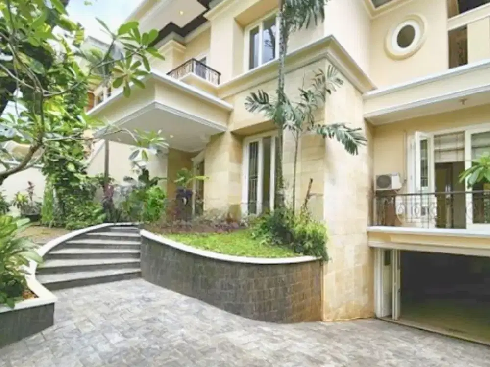 Disewakan Rumah Mewah 4Kt di Area Pondok Indah Jakarta Selatan | Std659