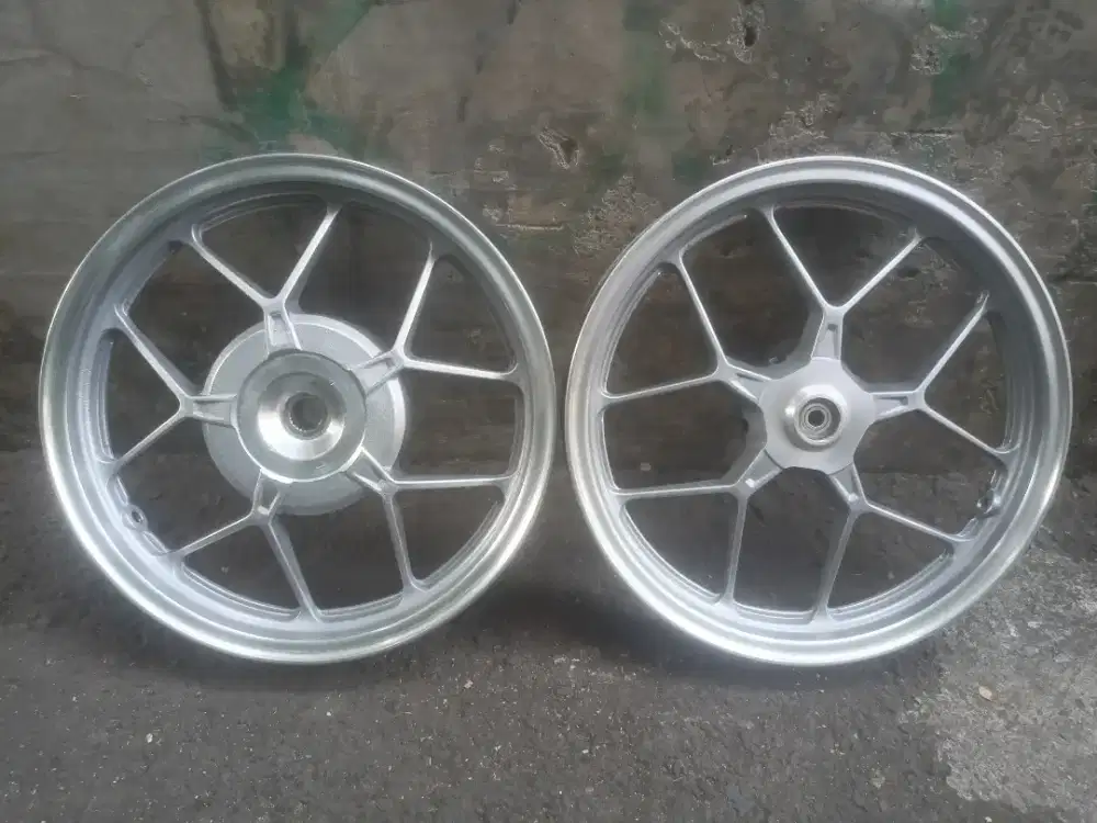 Velg Vario 125/150 remover bening poles