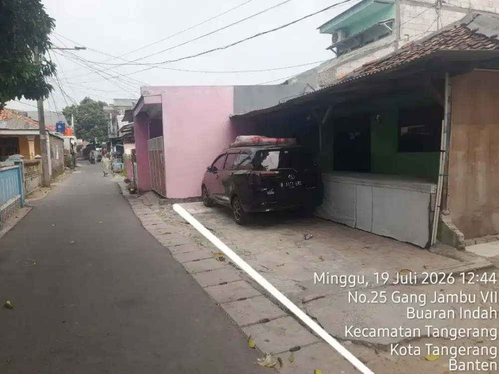 Jual rumah plus tanah ,butuh uang