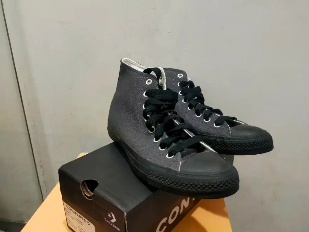 sepatu Converse All star high dark grey