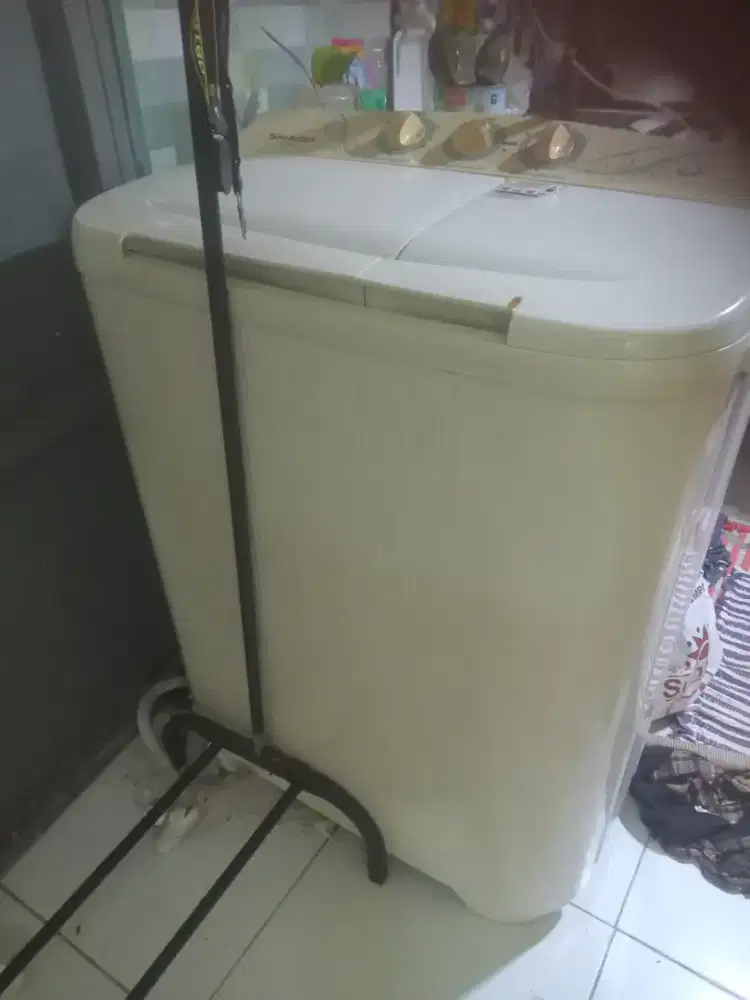 Dijual murah mesin cuci merk Sharp