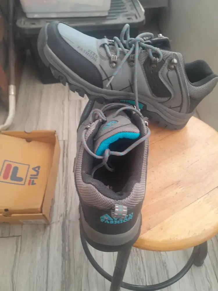 SEPATU GUNUNG MEREK YITU FASHION UKURAN 46