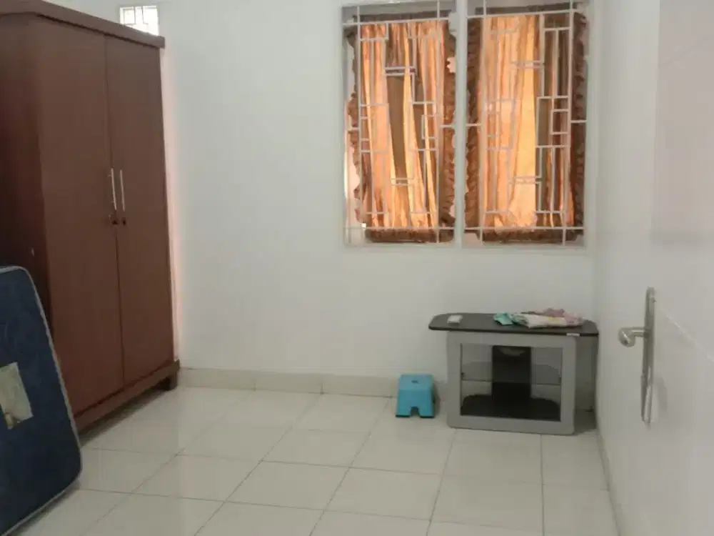 Disewakan Rumah Siap Huni Semi Furnished di Cluster Ifolia harapan indah 2 Bekasi