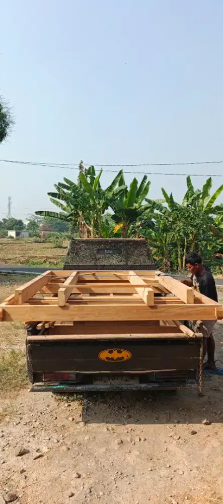 Kusen Pintu Jati