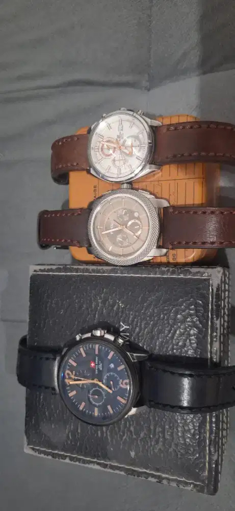 Bundling Jam tangan second
