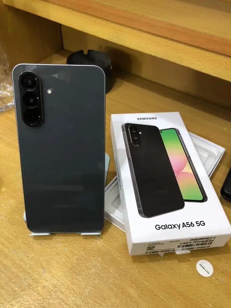SAMSUNG A56 5g 8/256 like new