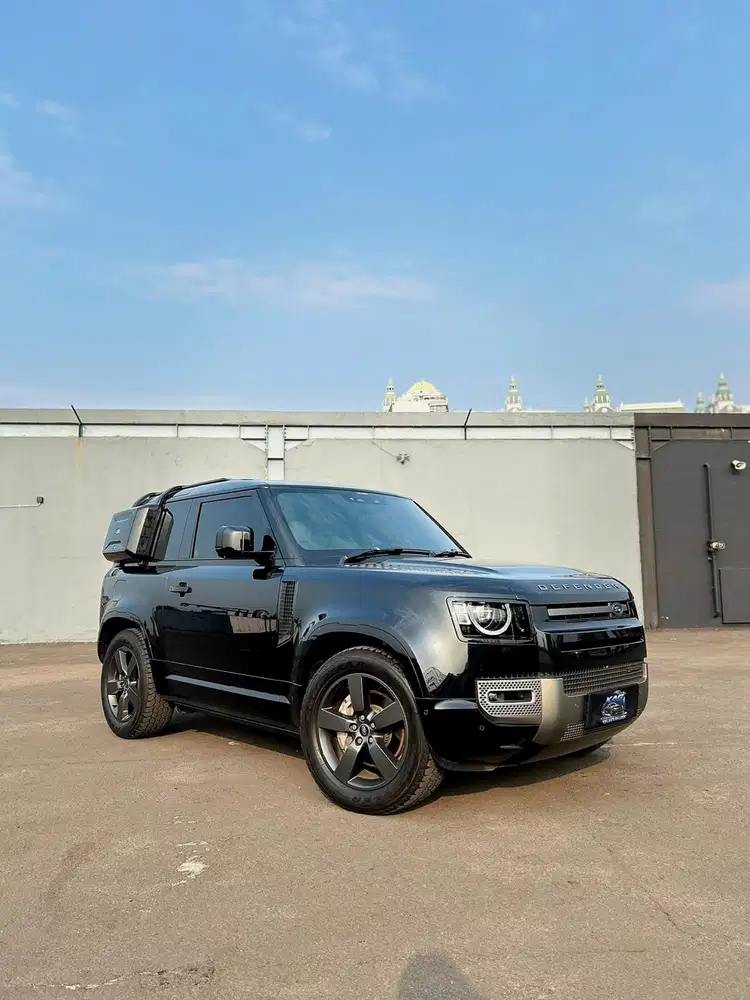 Land Rover Defender 90X- Dynamic 3.0 P400 Explorer Pack