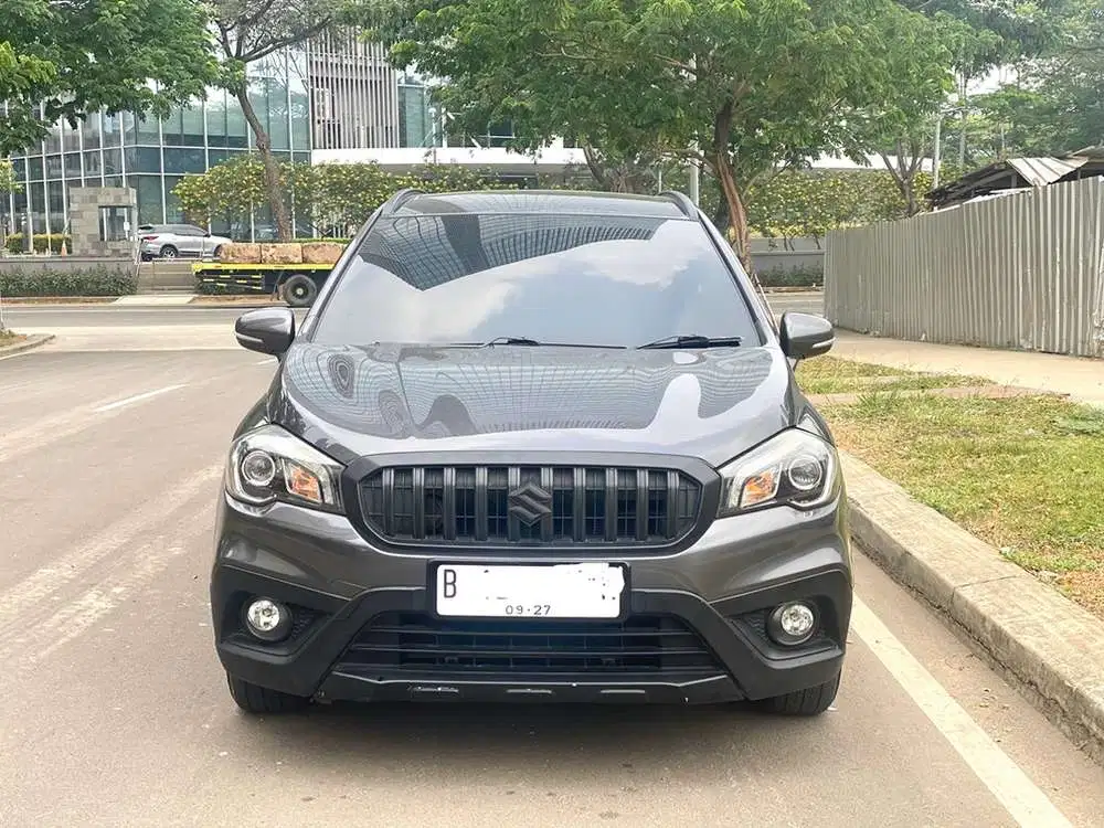 Suzuki SX4 2018 Matic Istimewa