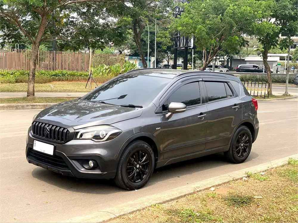 Low KM Suzuki SX4 2018 Matic