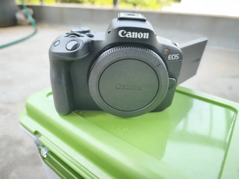 Jual Kamera Canon Eos R50