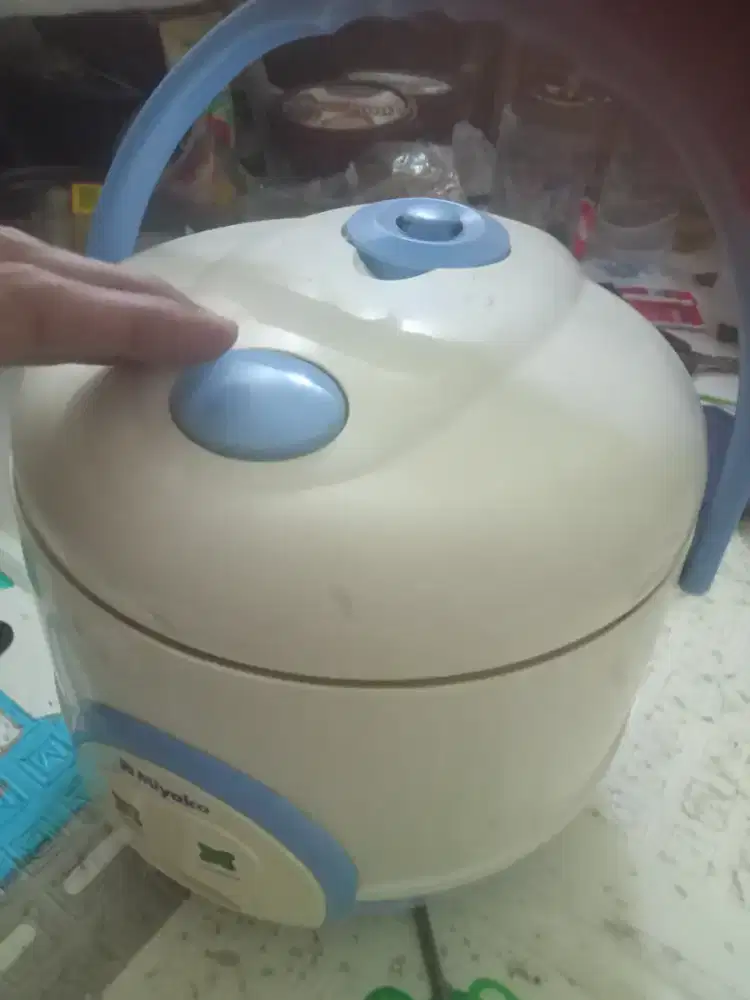 Rice cooker bekas merk miyako