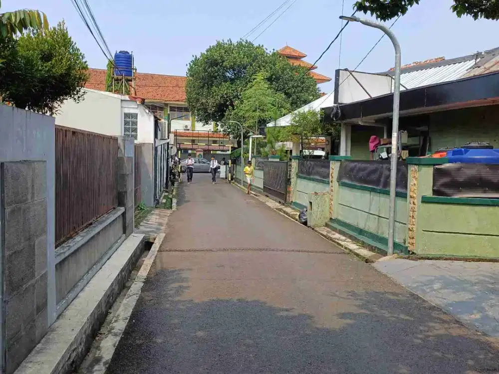 Dijual Rumah tua  di Haremis Buahbatu hitung tanah