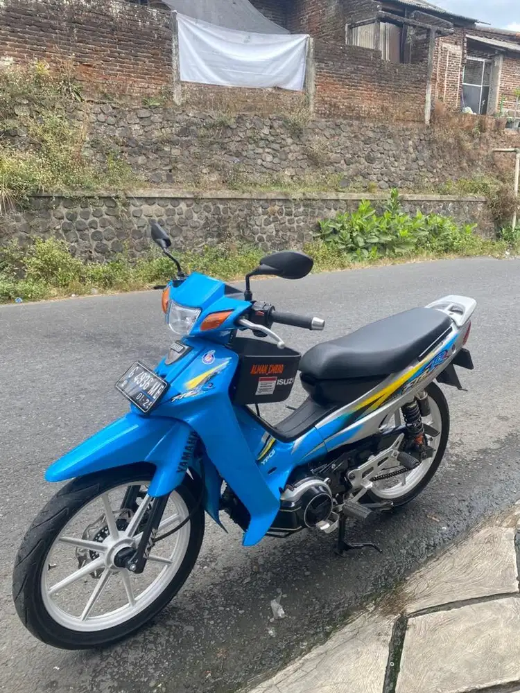 Yamaha fiz r th 96