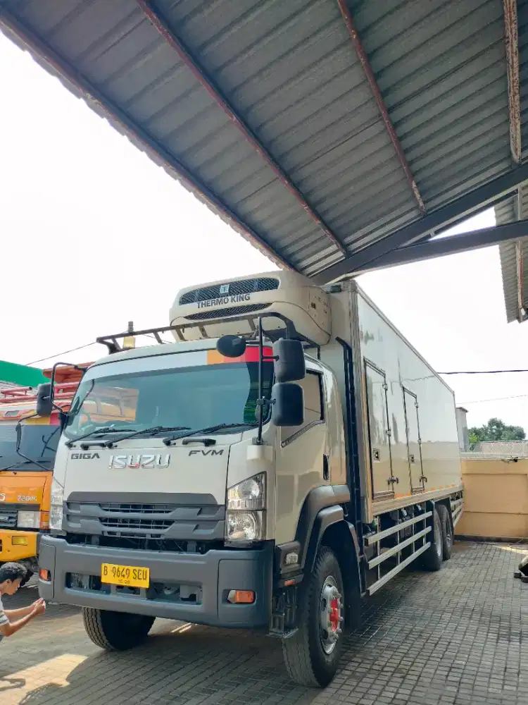 TRUK THERMO KING/FREZEER ISUZU GIGA FVM 34U 285 PS