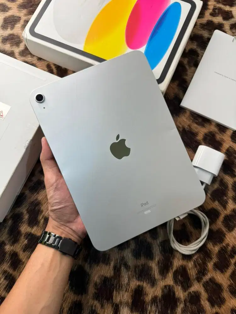 iPad Gen10 64GB Wifi Resmi (Silver)