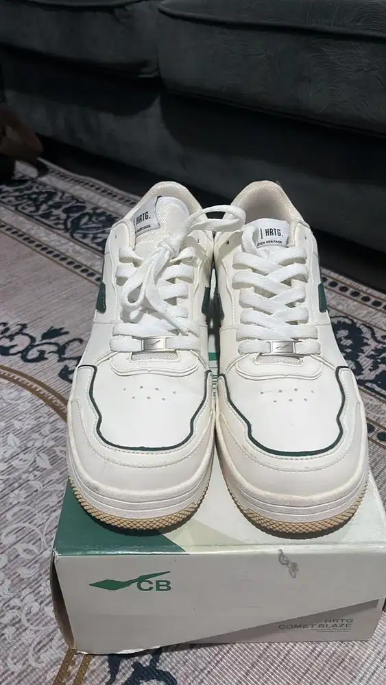 Sepatu Heiden Heritage Putih List Hijau. Ukuran 43