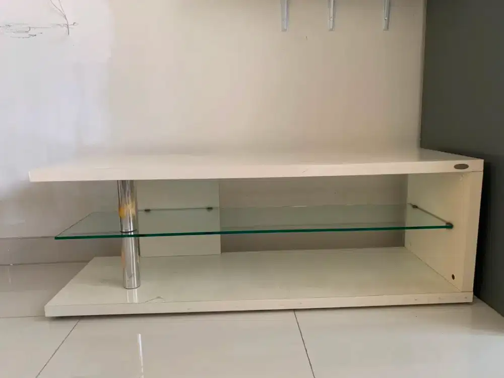 Rak Meja TV Minimalis