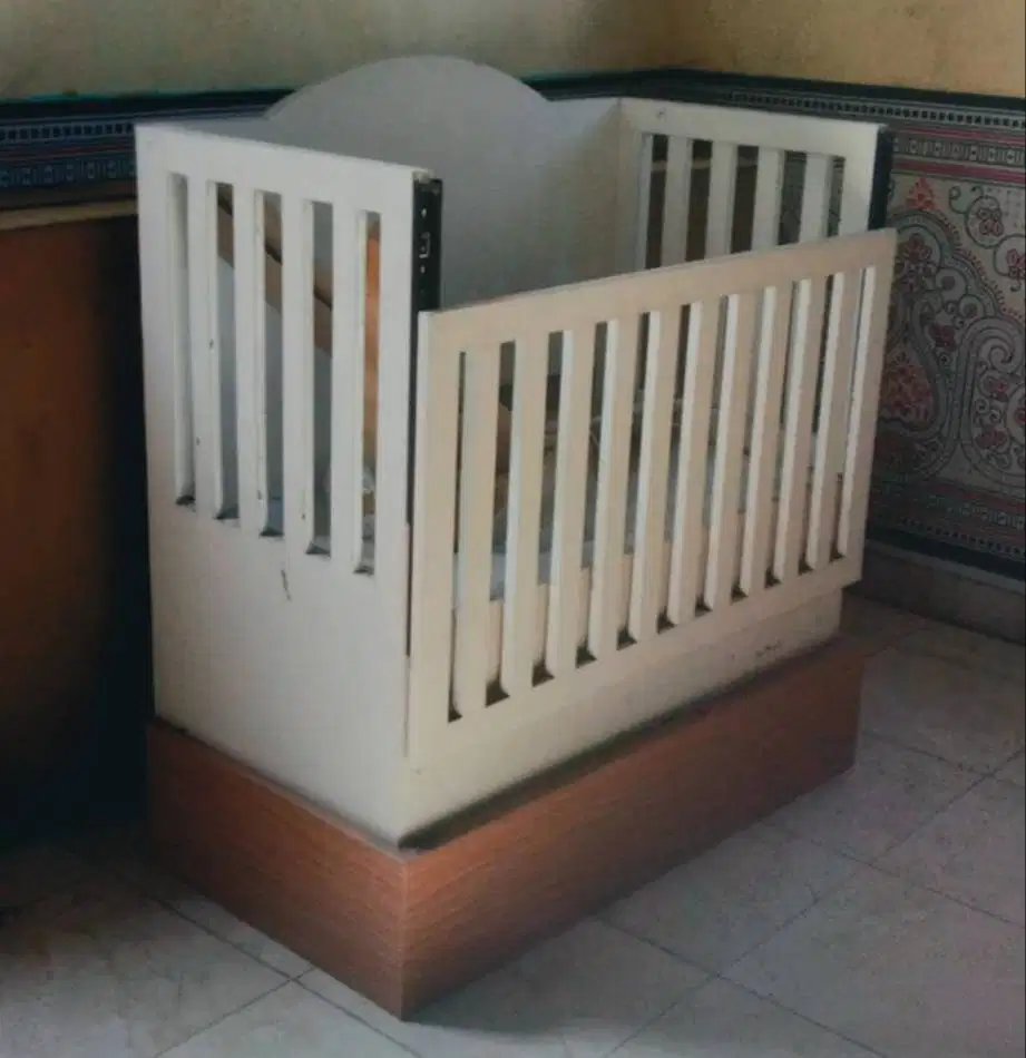 Box Bayi (Baby Box)